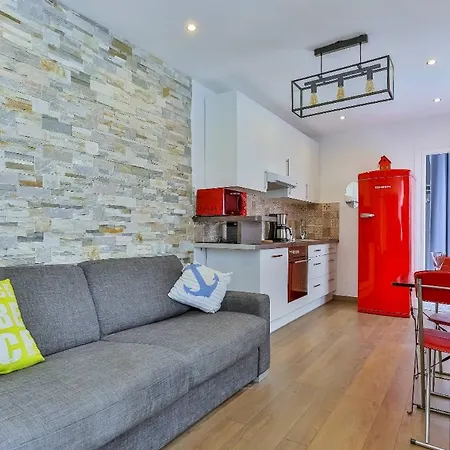 Apartment Le Refuge Avec Terrasse Et Jardin, En Plein Centre-ville, Gare 5 Minutes A Pieds